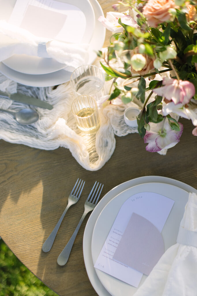 table setting for a romantic wedding